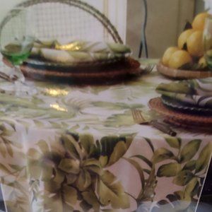 Green Leaf Tablecloth 60 X 102"